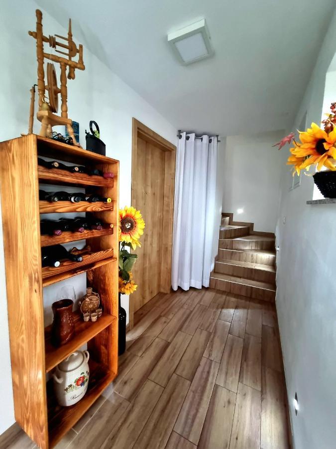 Gartnar Home -Hiska S Pridihom Domacnosti In Pogledom Na Hribe. Radovljica Exterior foto