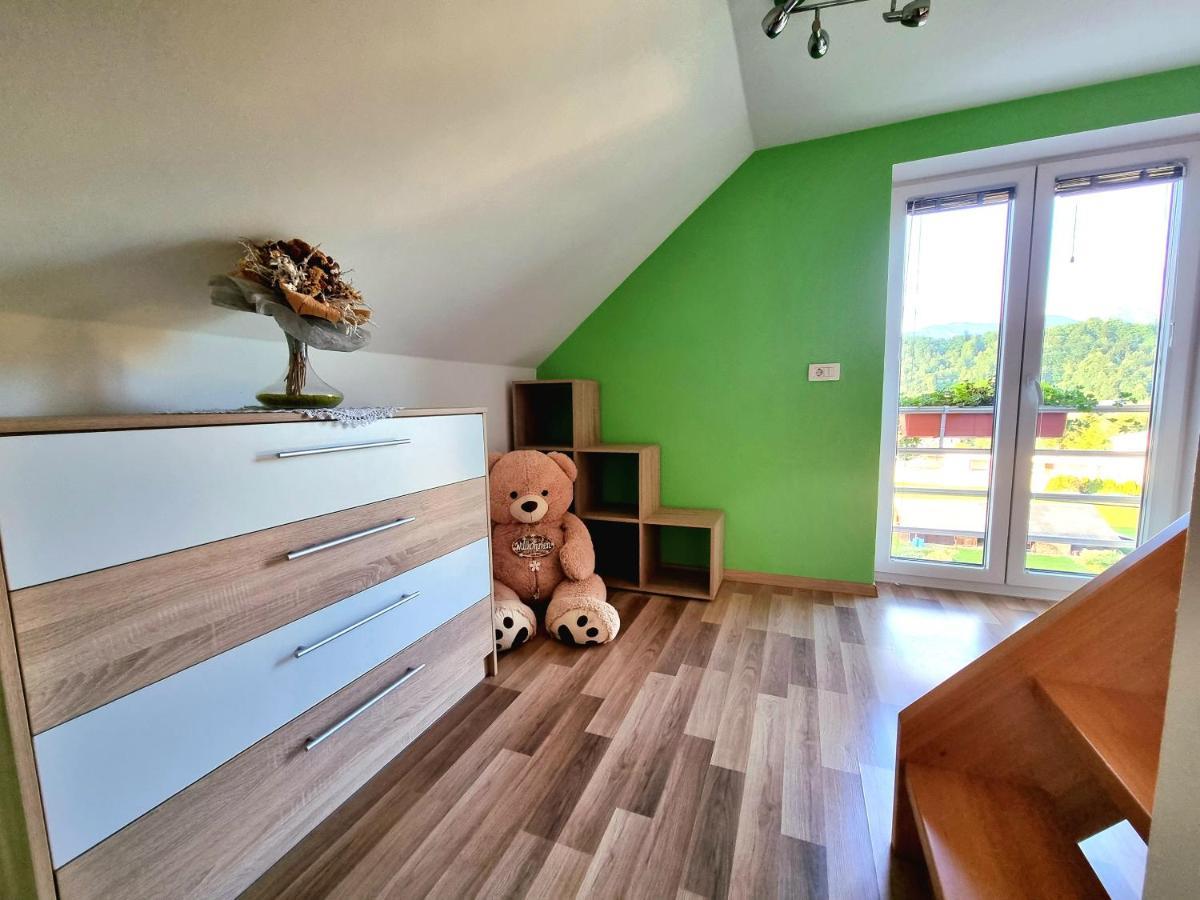 Gartnar Home -Hiska S Pridihom Domacnosti In Pogledom Na Hribe. Radovljica Exterior foto